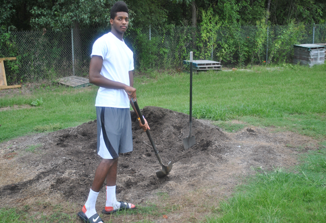 Valencia Community Garden Fall Planting Day 2012