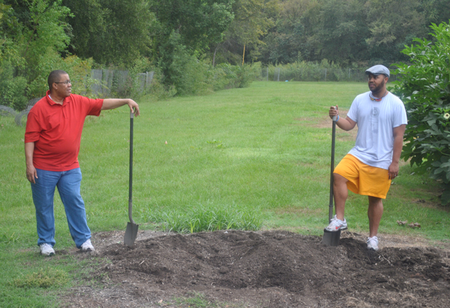 Valencia Community Garden Fall Planting Day 2012